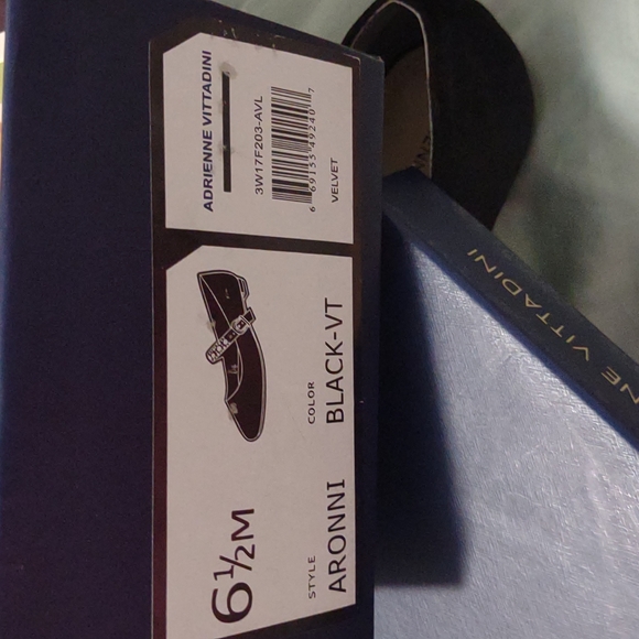 Shoes - Picture 3 of 5